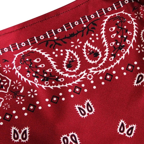 90s Bandana Crop Top ♣️ - Picture 6 of 8